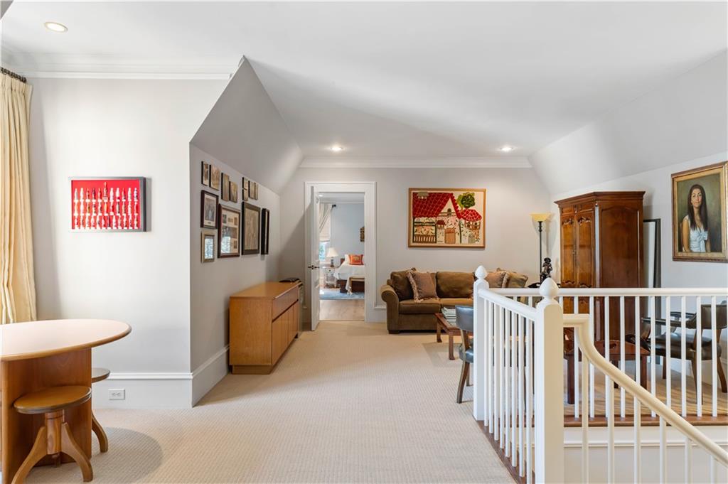 675-10 W Paces Ferry Road NW