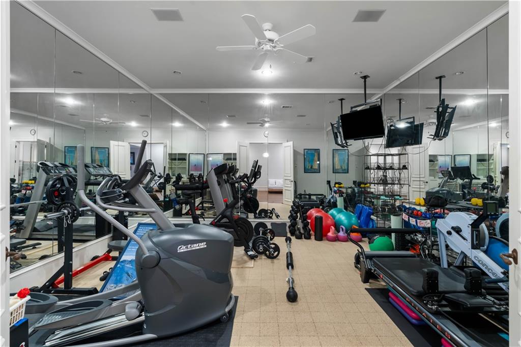 675-10 W Paces Ferry Road NW