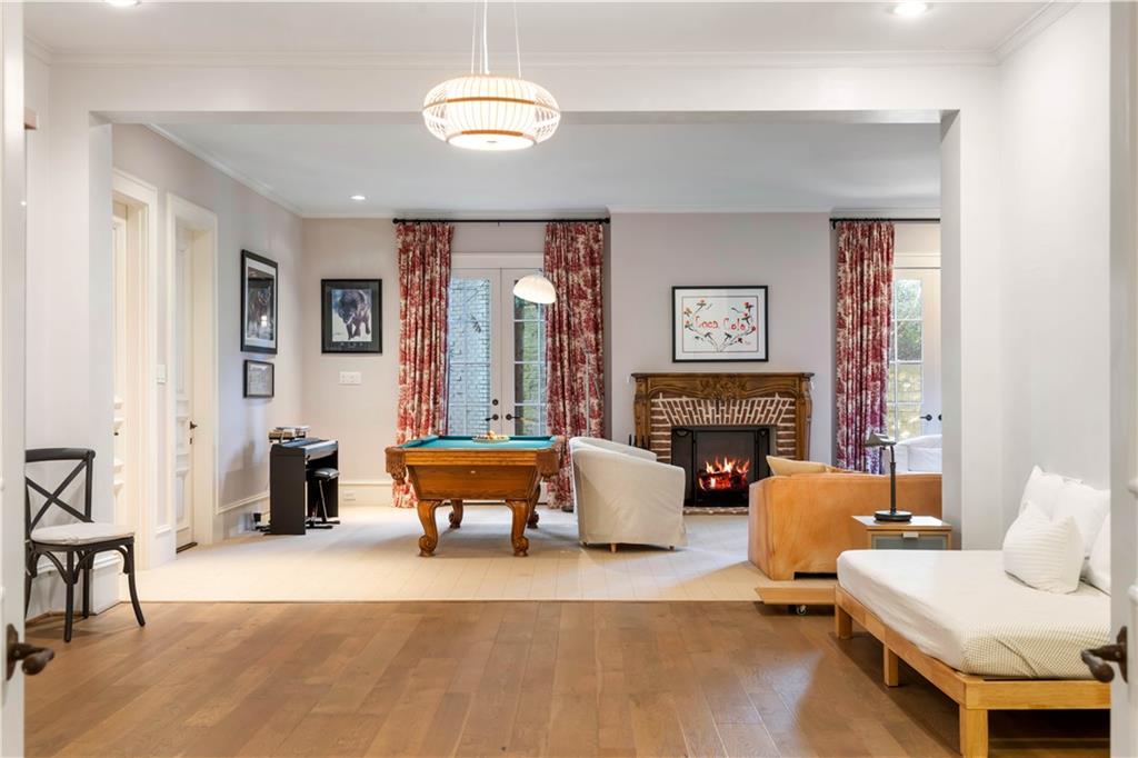 675-10 W Paces Ferry Road NW