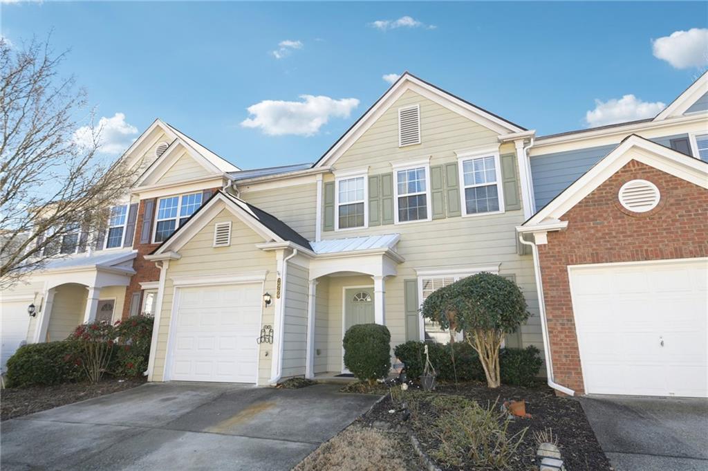 2969 Commonwealth Circle