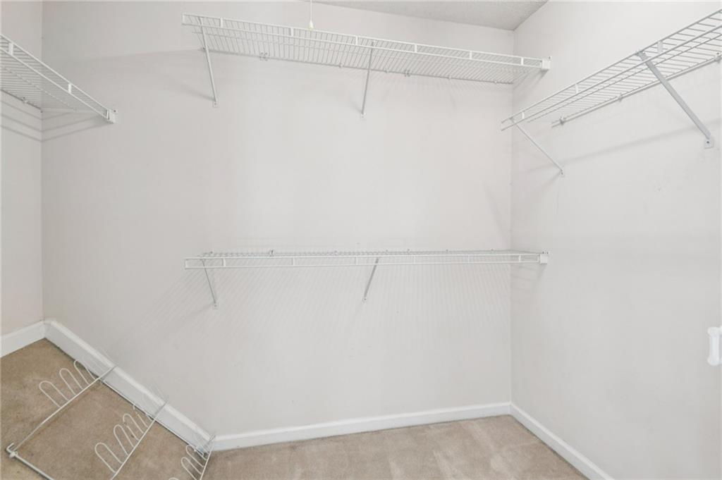 2969 Commonwealth Circle