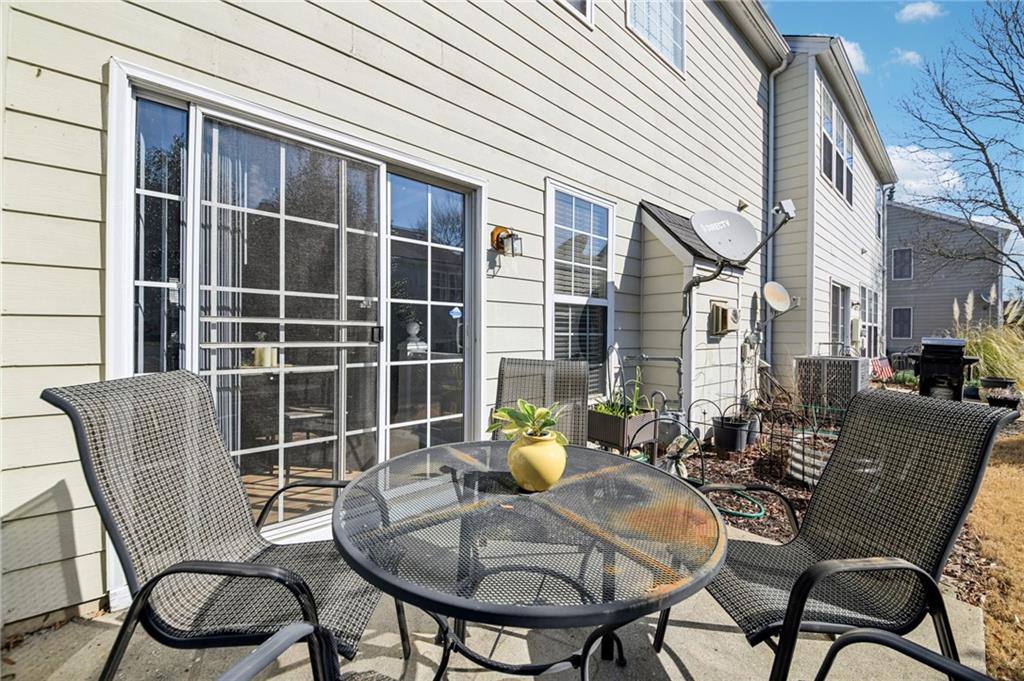 2969 Commonwealth Circle