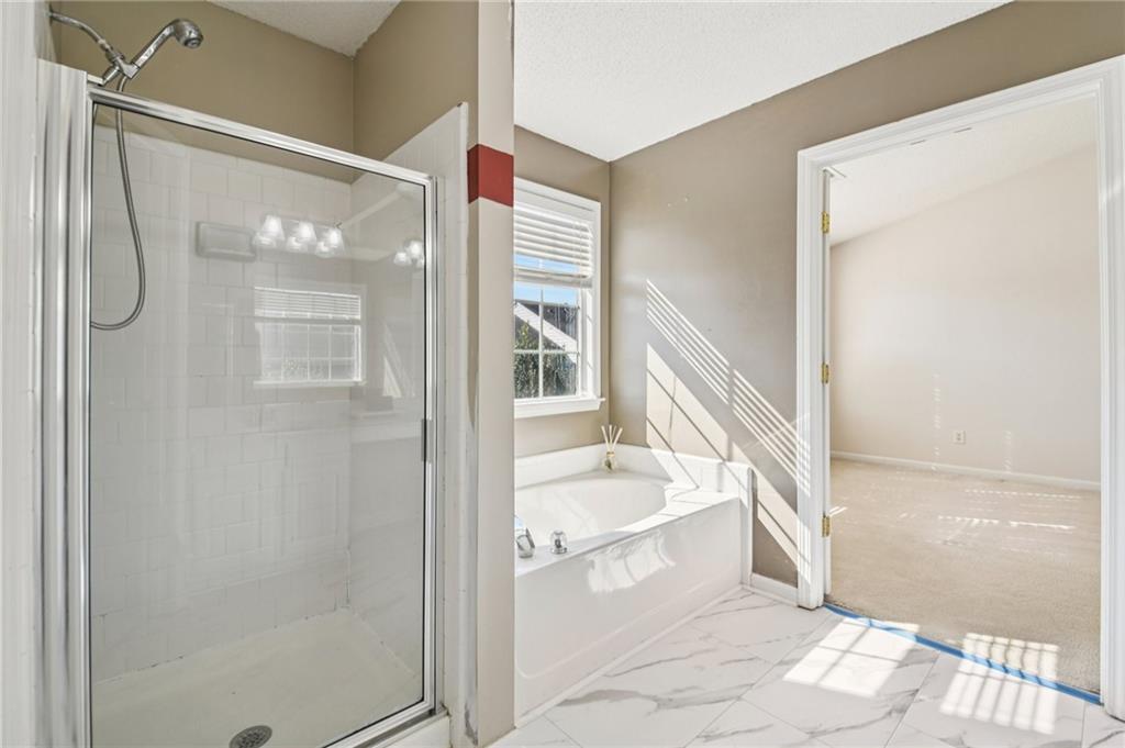 2969 Commonwealth Circle