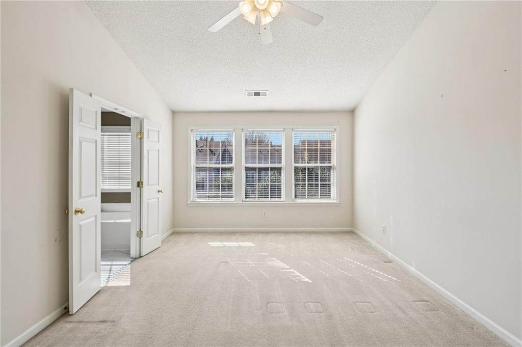 2969 Commonwealth Circle