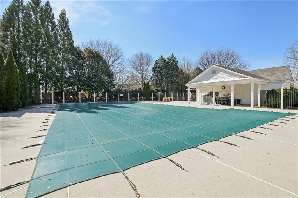 2969 Commonwealth Circle