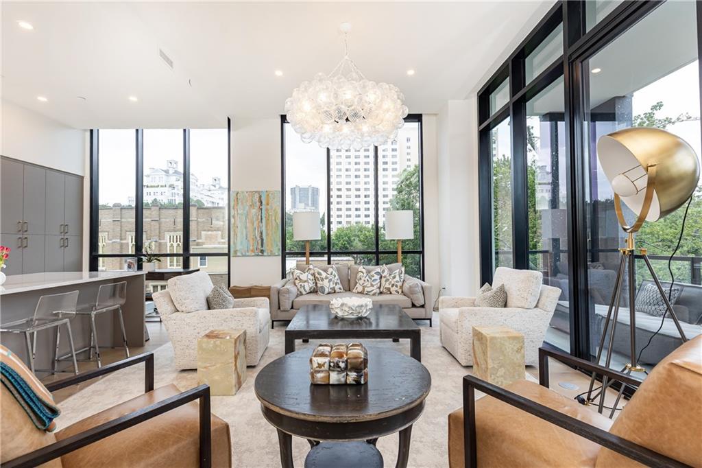 2425 Peachtree Road NE Unit 404