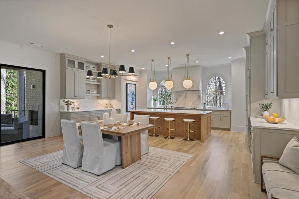 3568 Cloudland Drive NW