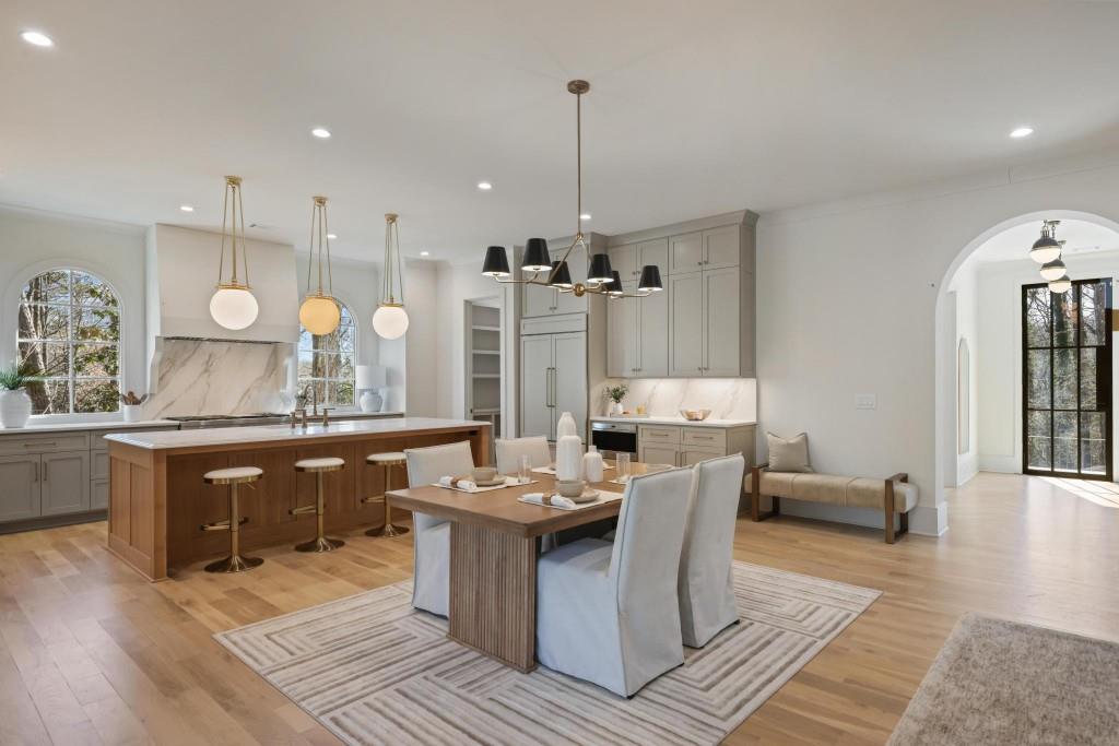 3568 Cloudland Drive NW