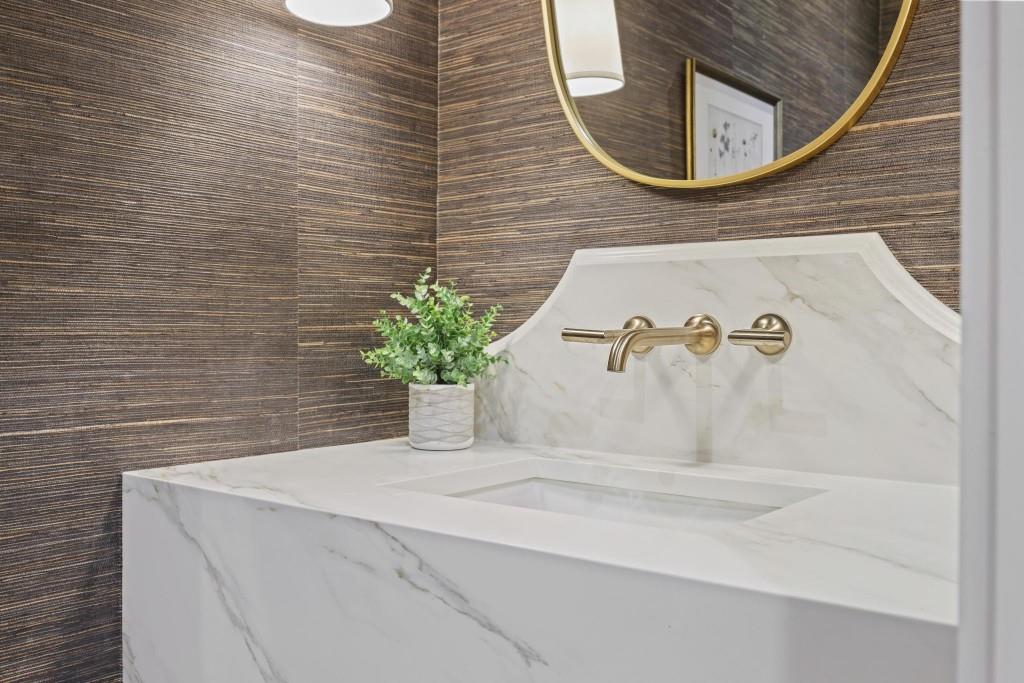 3568 Cloudland Drive NW