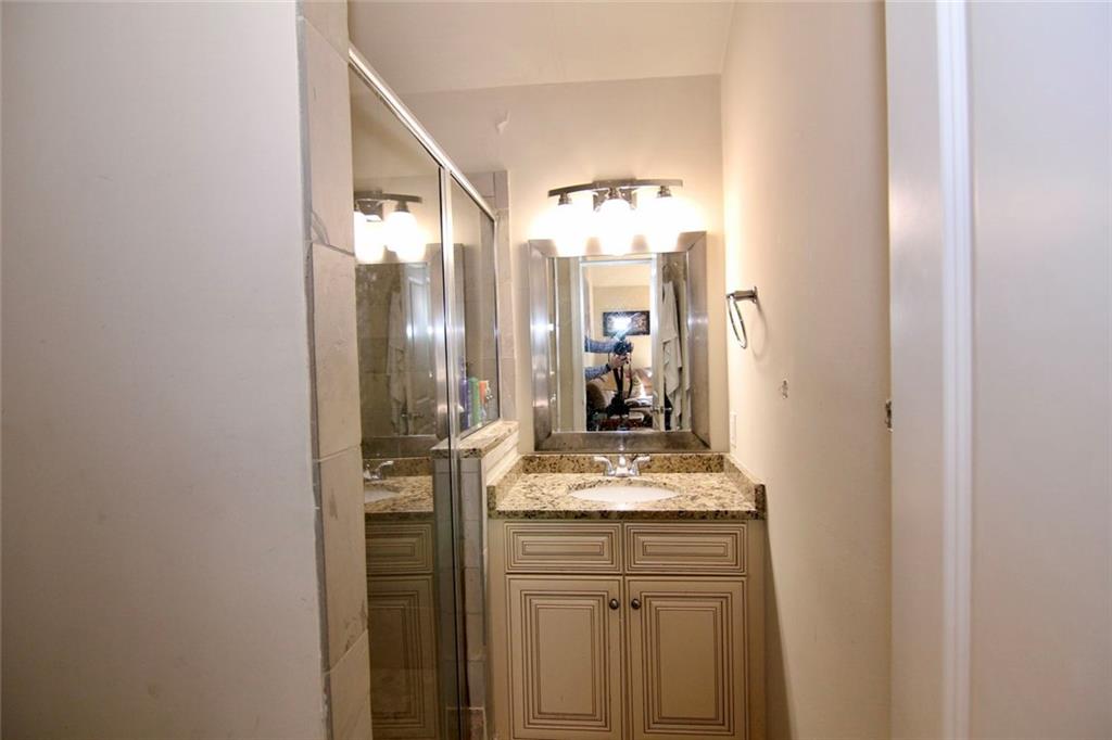 2565 Camille Drive NE