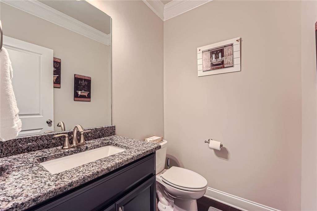 2433 Santa Rosa Street