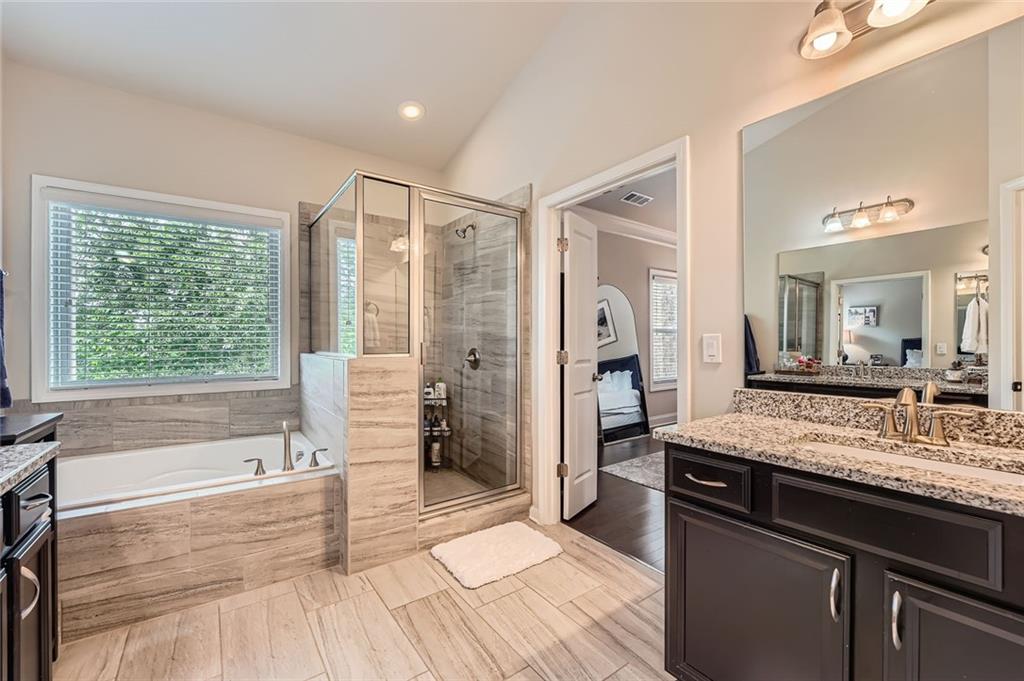 2433 Santa Rosa Street