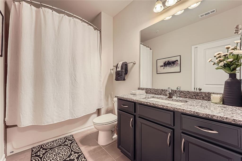 2433 Santa Rosa Street