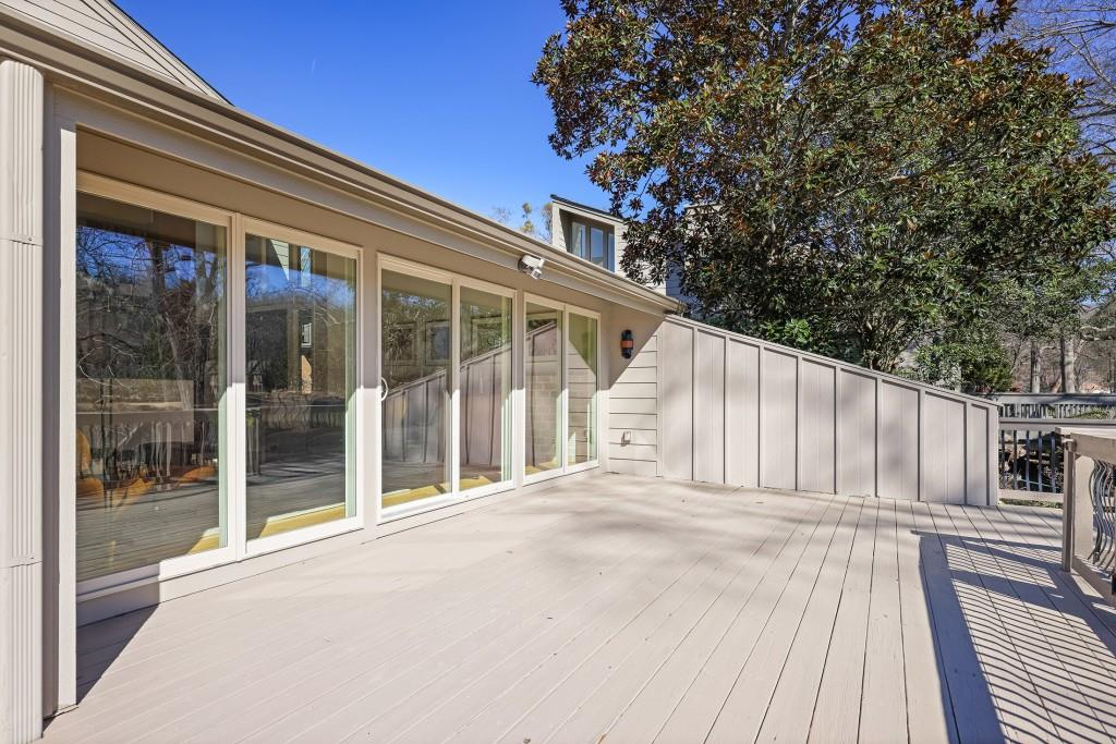 4092 Columns Drive