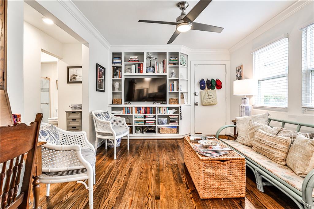 1042 Saint Charles Avenue NE Unit 4