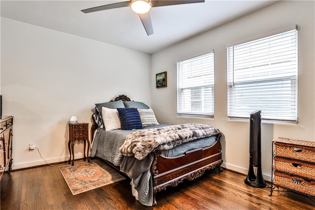 1042 Saint Charles Avenue NE Unit 4