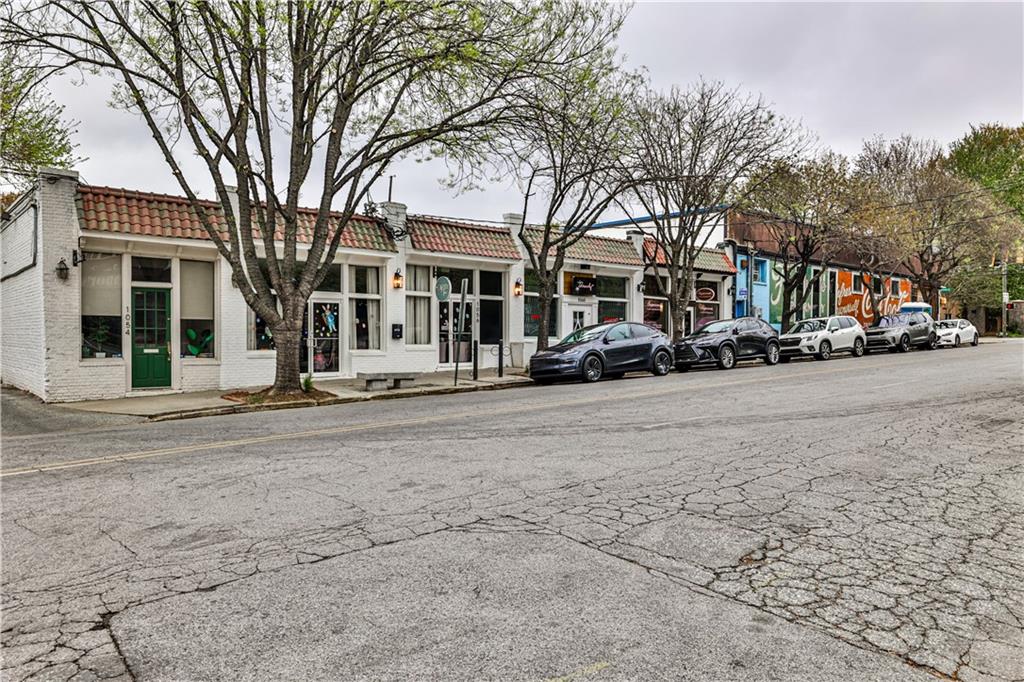 1042 Saint Charles Avenue NE Unit 4