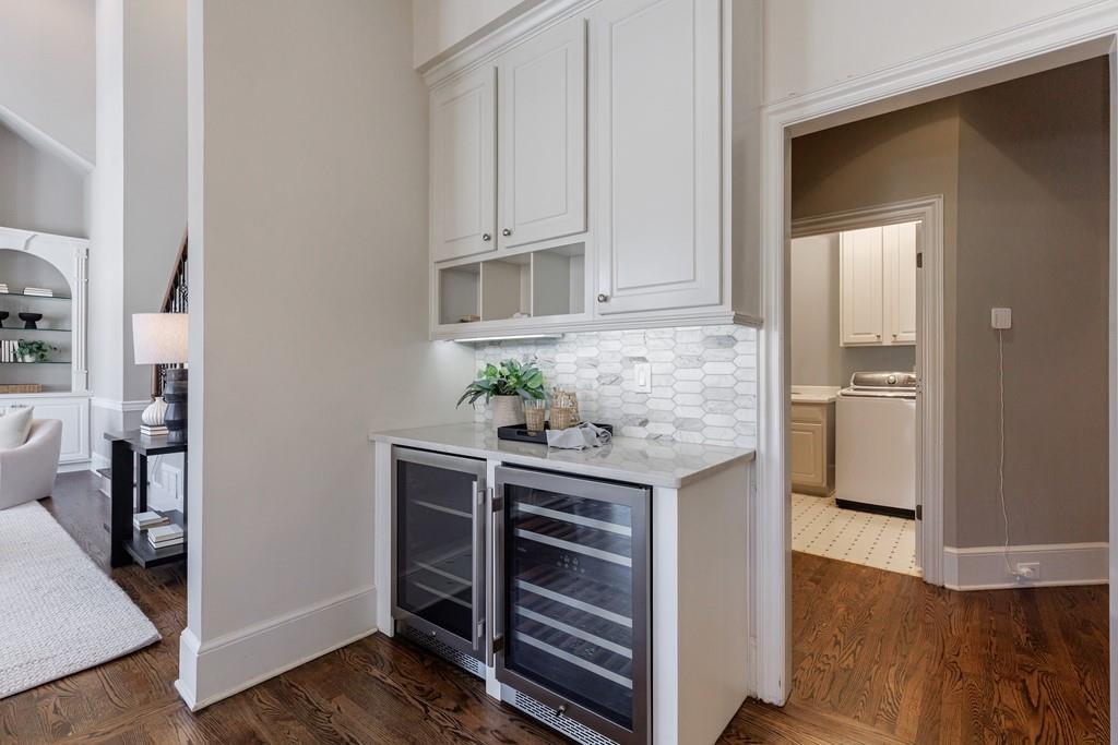 1828 Pemberton Place