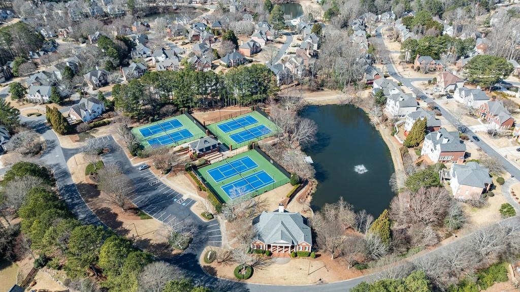 1828 Pemberton Place