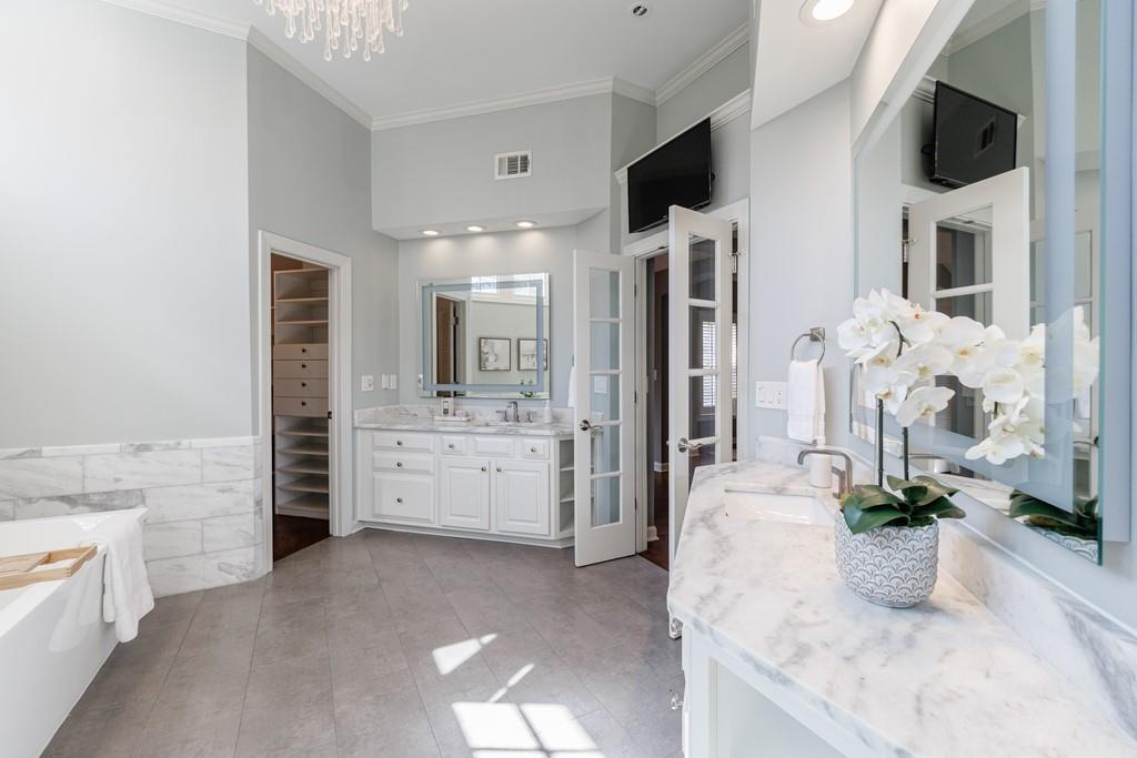 1828 Pemberton Place