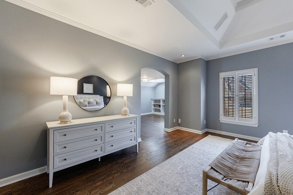 1828 Pemberton Place