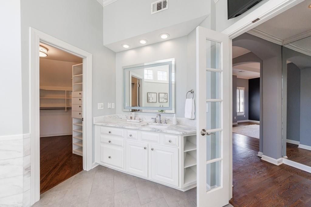 1828 Pemberton Place