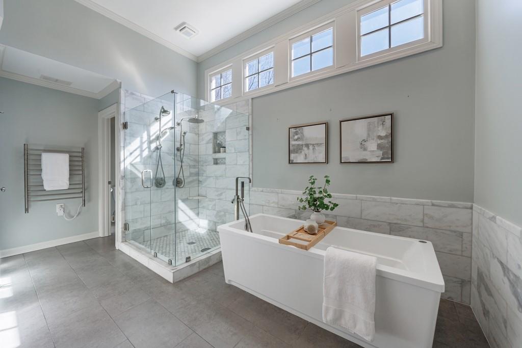 1828 Pemberton Place