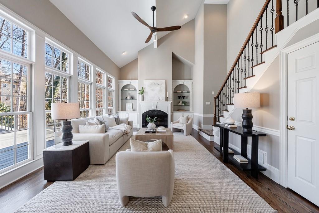 1828 Pemberton Place