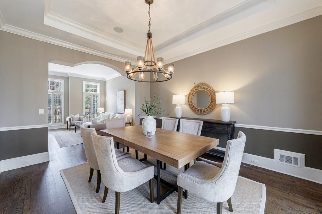 1828 Pemberton Place