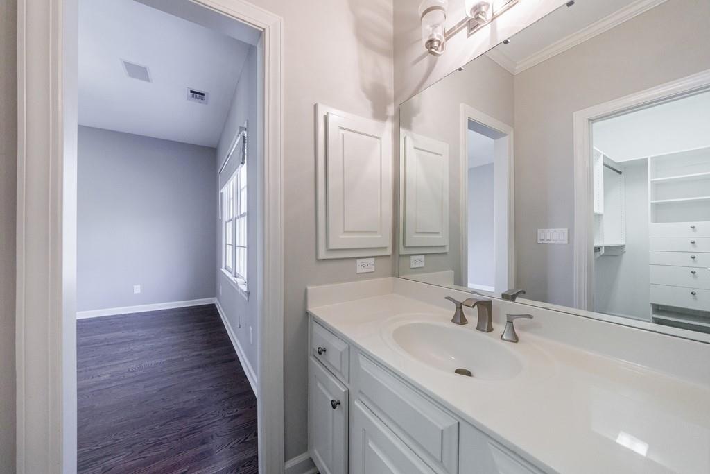 1828 Pemberton Place