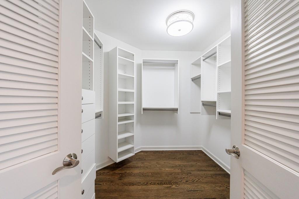 1828 Pemberton Place