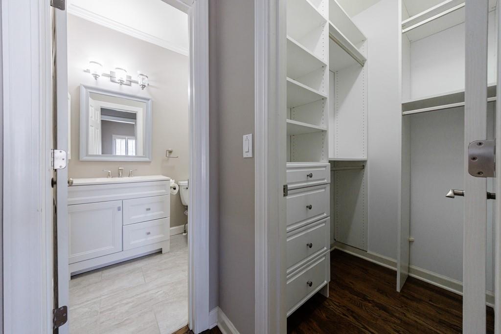 1828 Pemberton Place