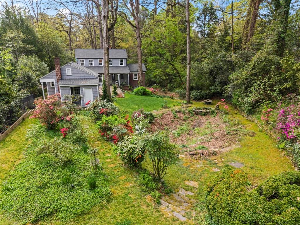 332 Brentwood Drive NE