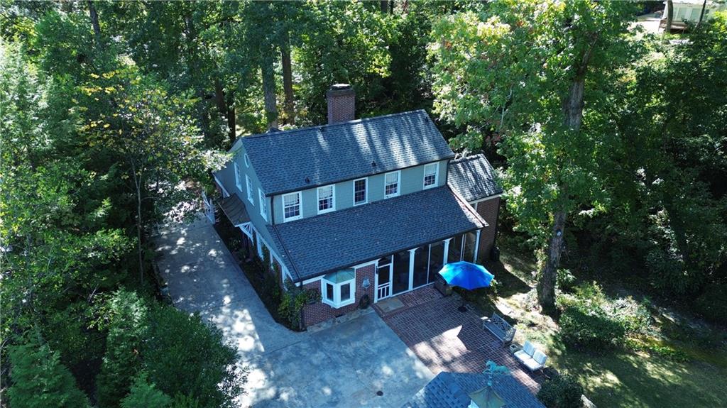 332 Brentwood Drive NE