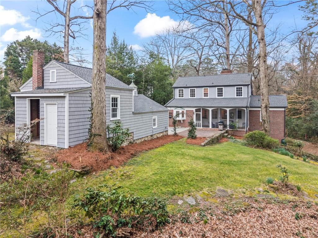 332 Brentwood Drive NE