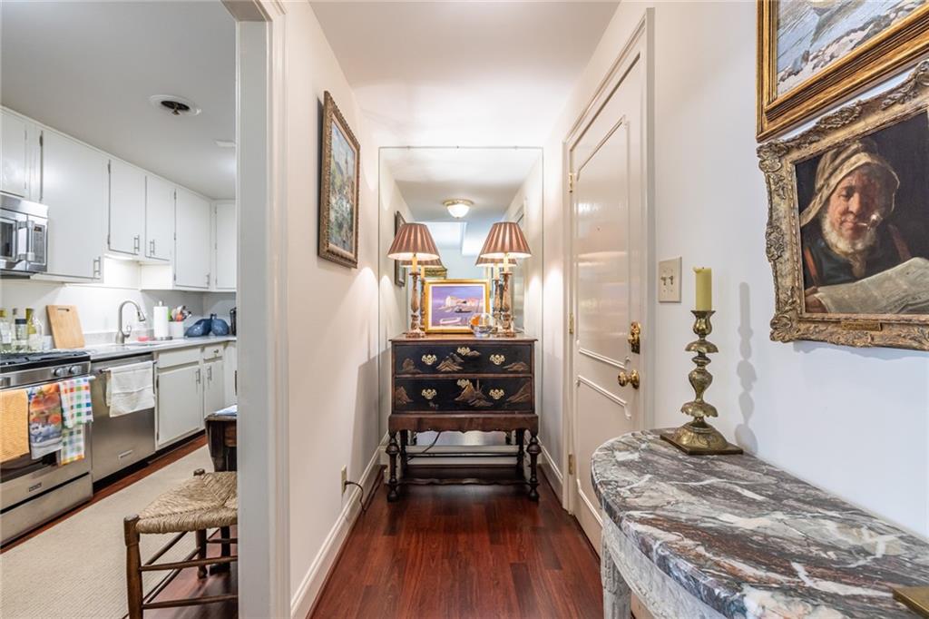 2734 Peachtree Road NW Unit A404