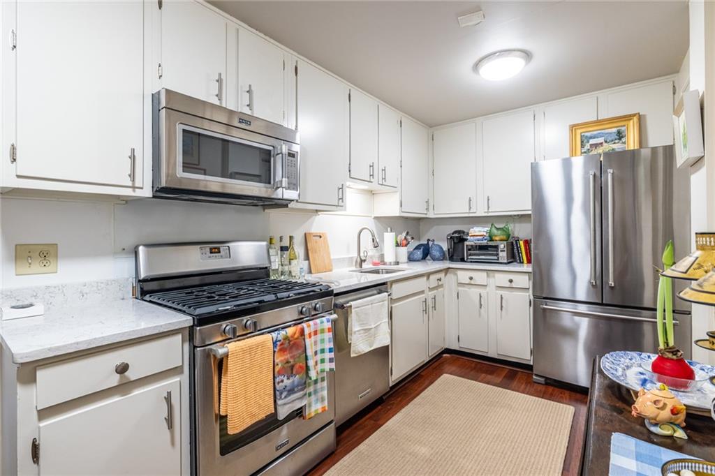 2734 Peachtree Road NW Unit A404