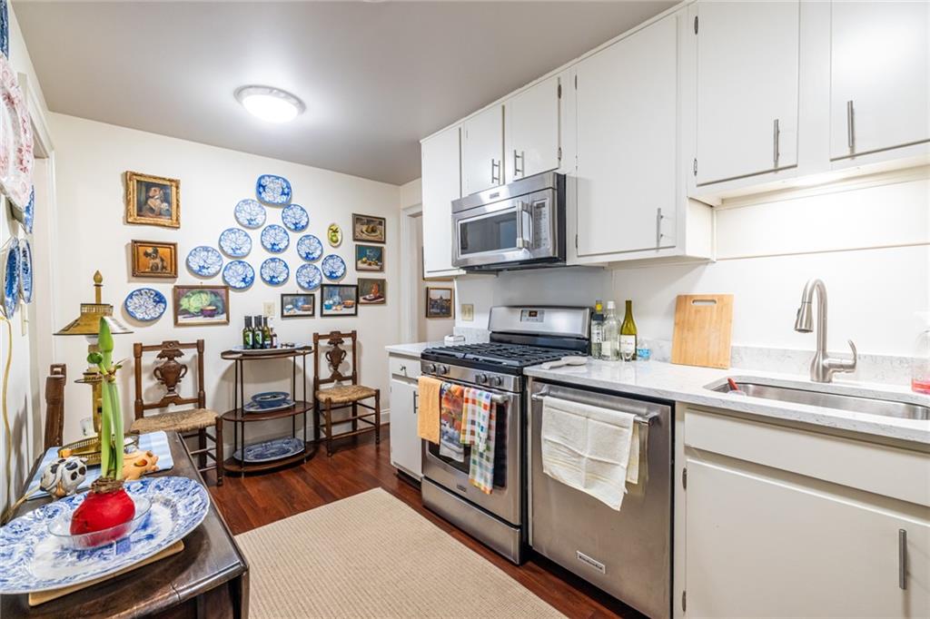 2734 Peachtree Road NW Unit A404