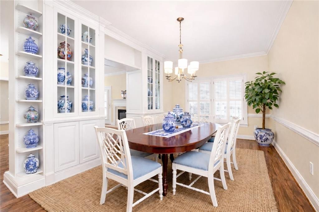 211 Colonial Homes Drive NW Unit 1301