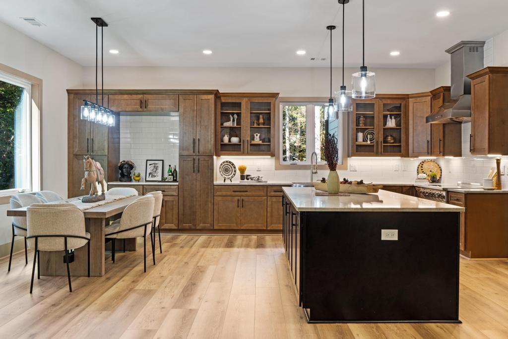 4611 4611 Medlock Bridge RD