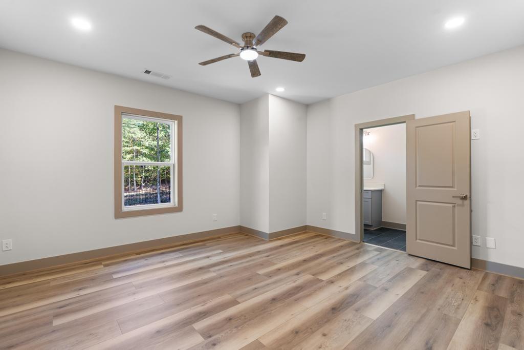 4611 4611 Medlock Bridge RD