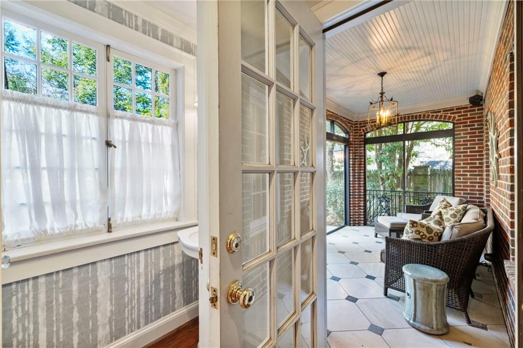 110 Brighton Road NE