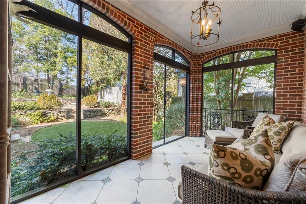 110 Brighton Road NE