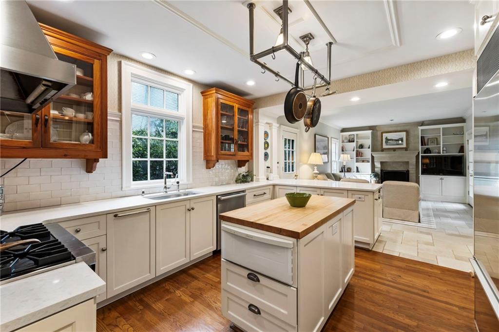 110 Brighton Road NE