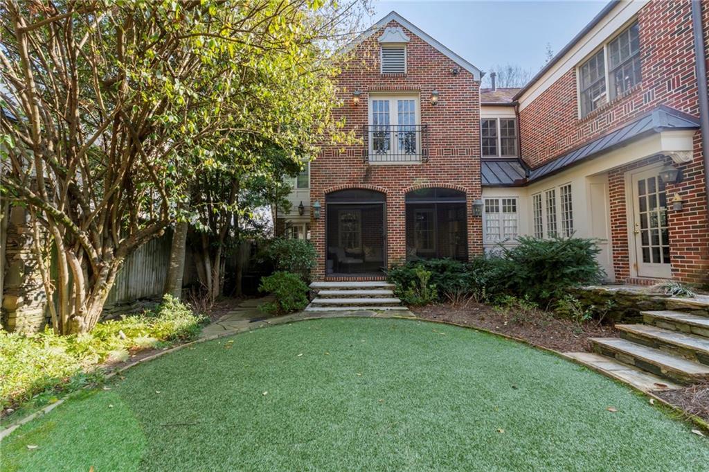 110 Brighton Road NE