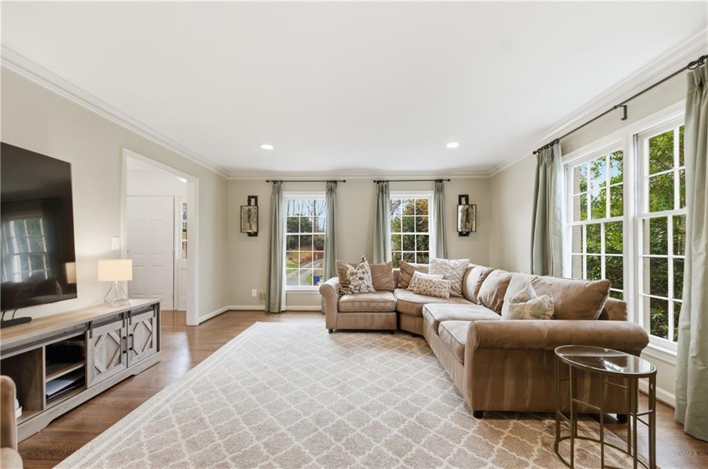 4174 McClatchey Circle NE