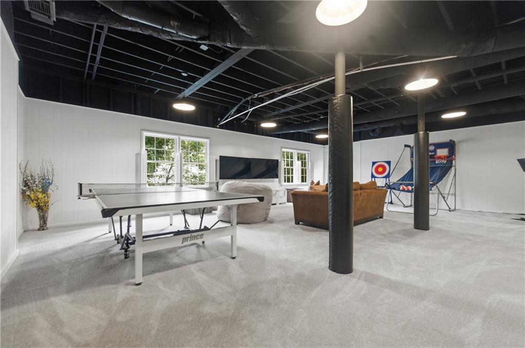 4174 McClatchey Circle NE