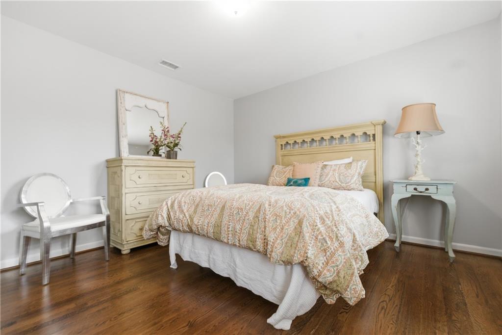 4174 McClatchey Circle NE