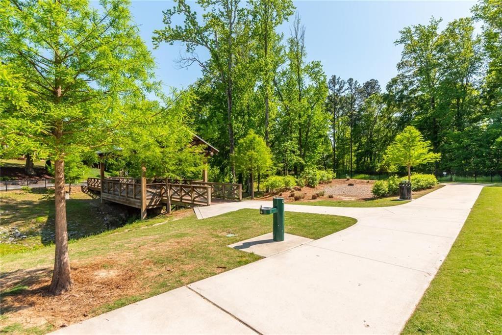 204 Easy Pines Way