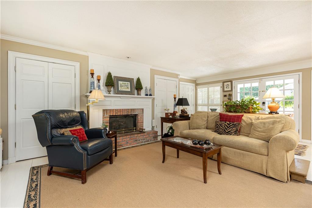 3099 Farmington Drive SE